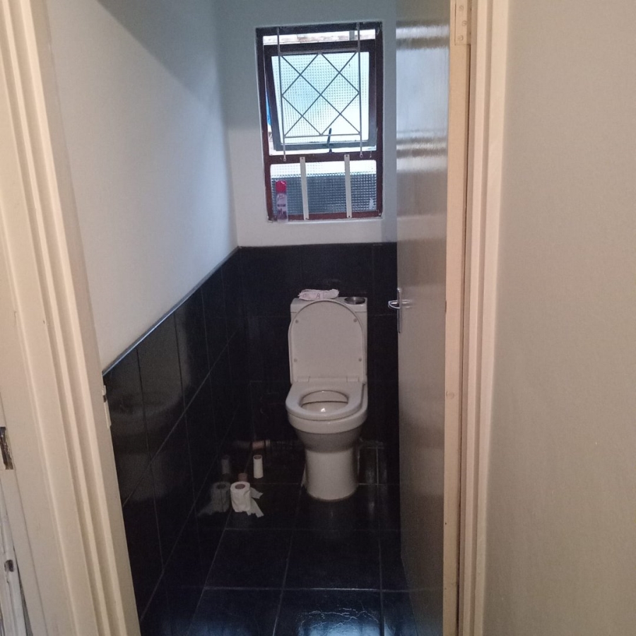 3 Bedroom Property for Sale in Nahoon Valley Park Eastern Cape